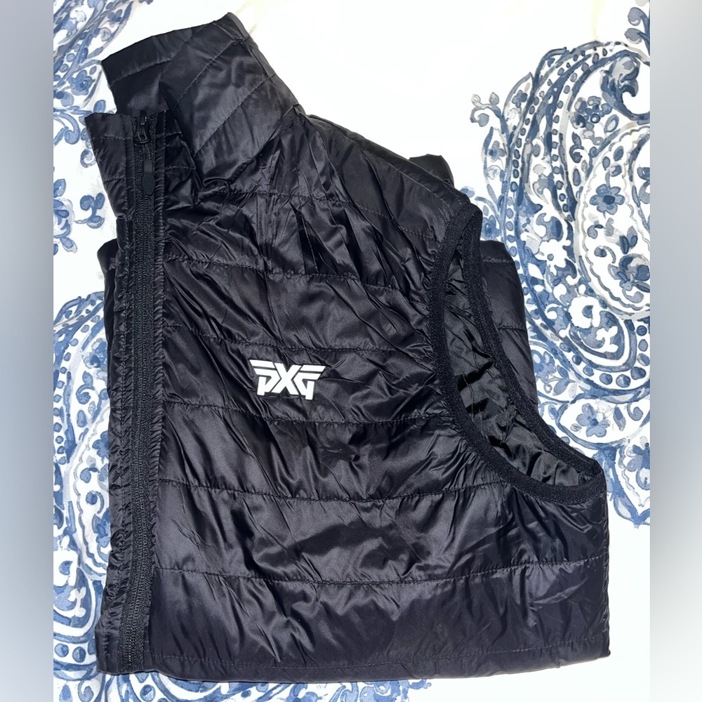 Excellent Condition Lightweight Puffer Vest
